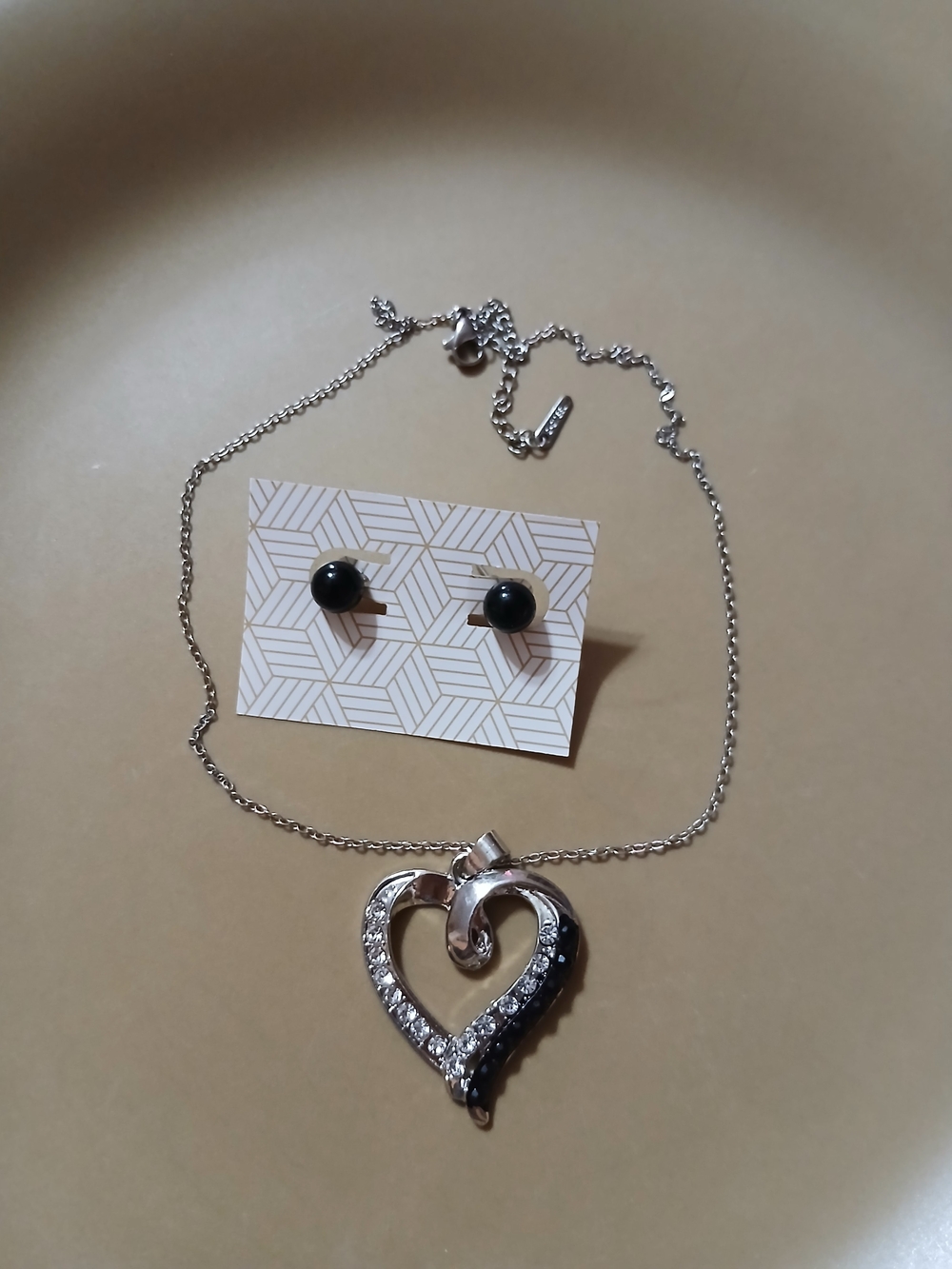 Silver Heart Pendant Necklace with Black Stone Stud Earrings